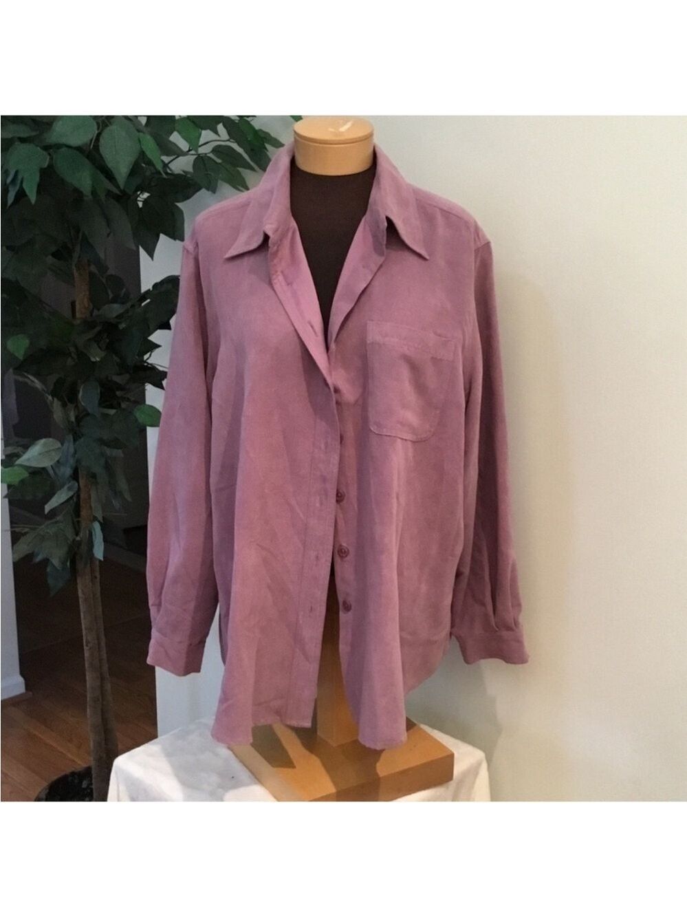 Avenue soft purple button down Woman’s size 18/20 fully lined long sleeve